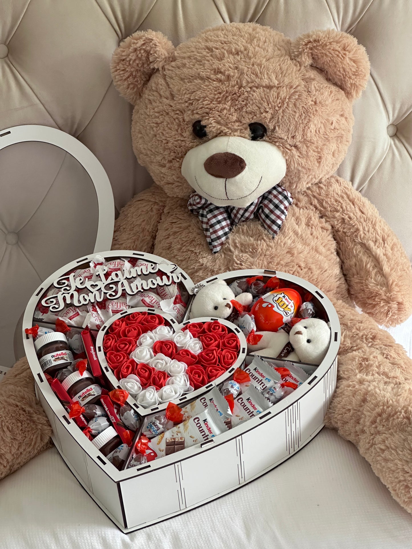 Coffret chocolat cadeau personalise avec nounours peluche 105 cm