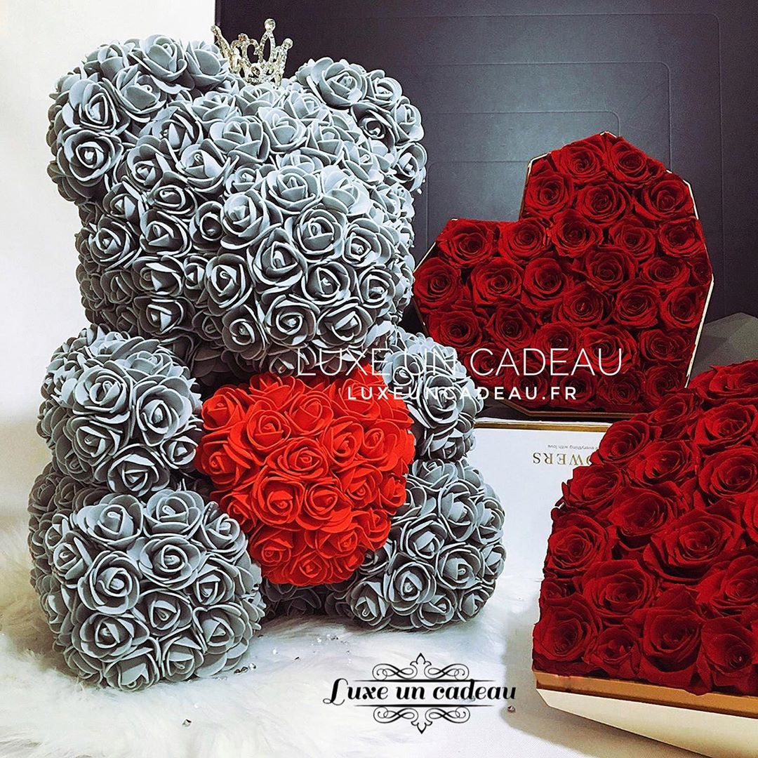 Ours en roses avec coeur 40 cm Gris